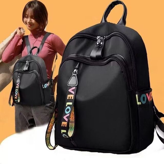 2025新款牛津布双肩包女时尚轻便包包书包通勤出游旅行帆布小揹包