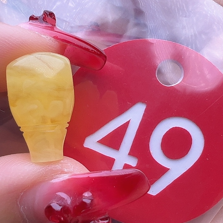 蜜蜡裸石未镶嵌微瑕 9.8mm 三通