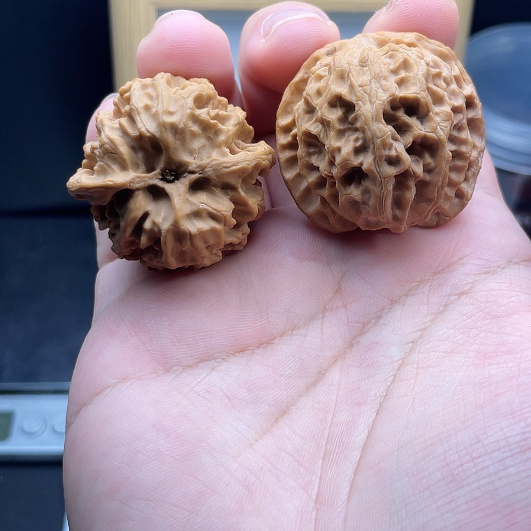 文玩核桃吊坠38苹果