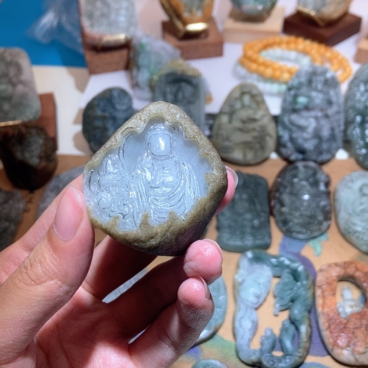 未镶嵌定制翡翠史**周翡翠挂件