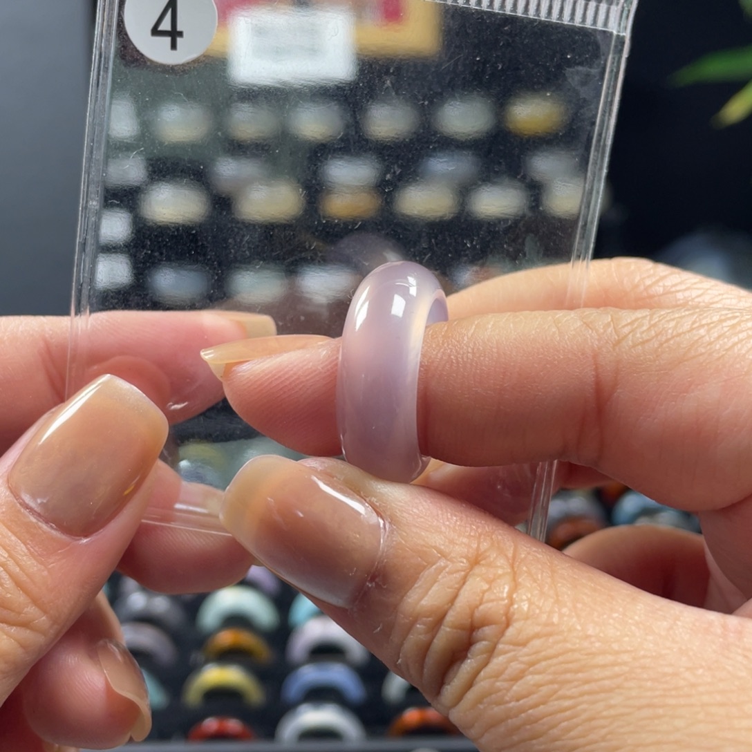 玛瑙/玉髓未镶嵌戒指4号港码15直径17.1（非质量问题.不退不换）
