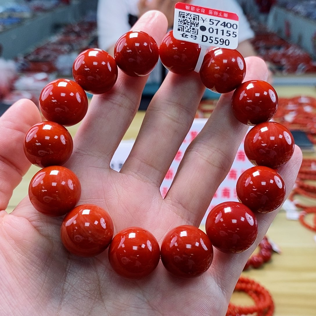 南红玛瑙典藏  17+mm  多样性发一未镶嵌