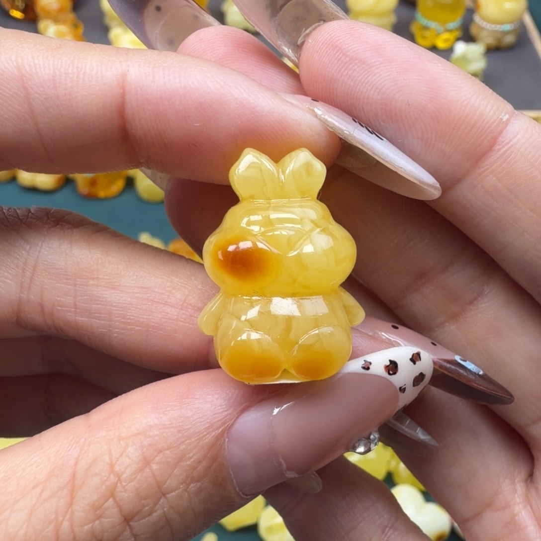 琥珀未镶嵌裸石蜜蜡