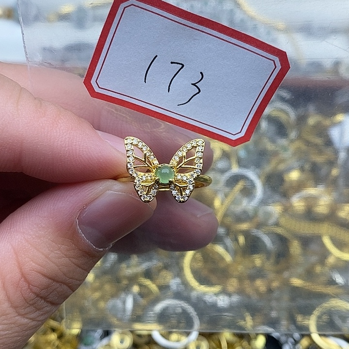 翡翠未镶嵌戒指173