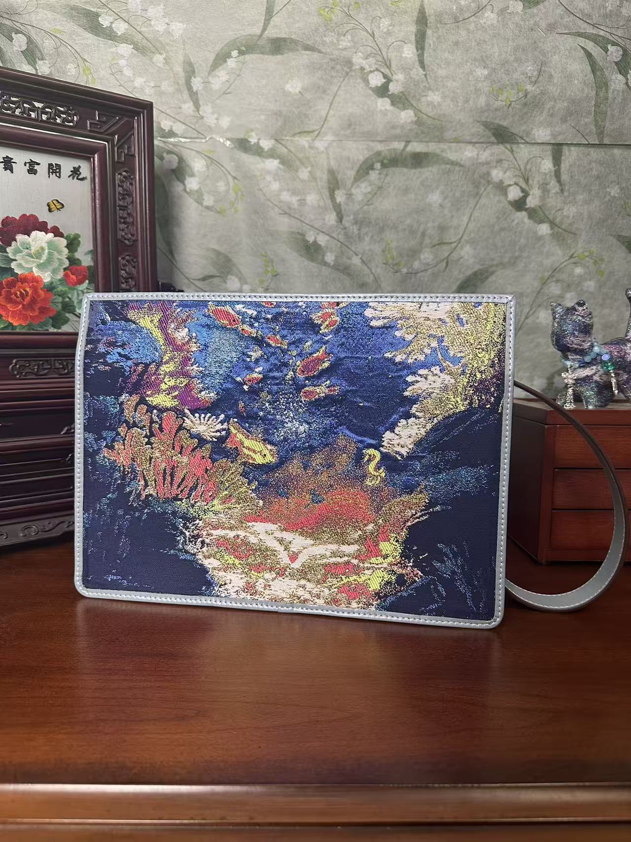  唐风织梦高定-国风配皮丝巾包