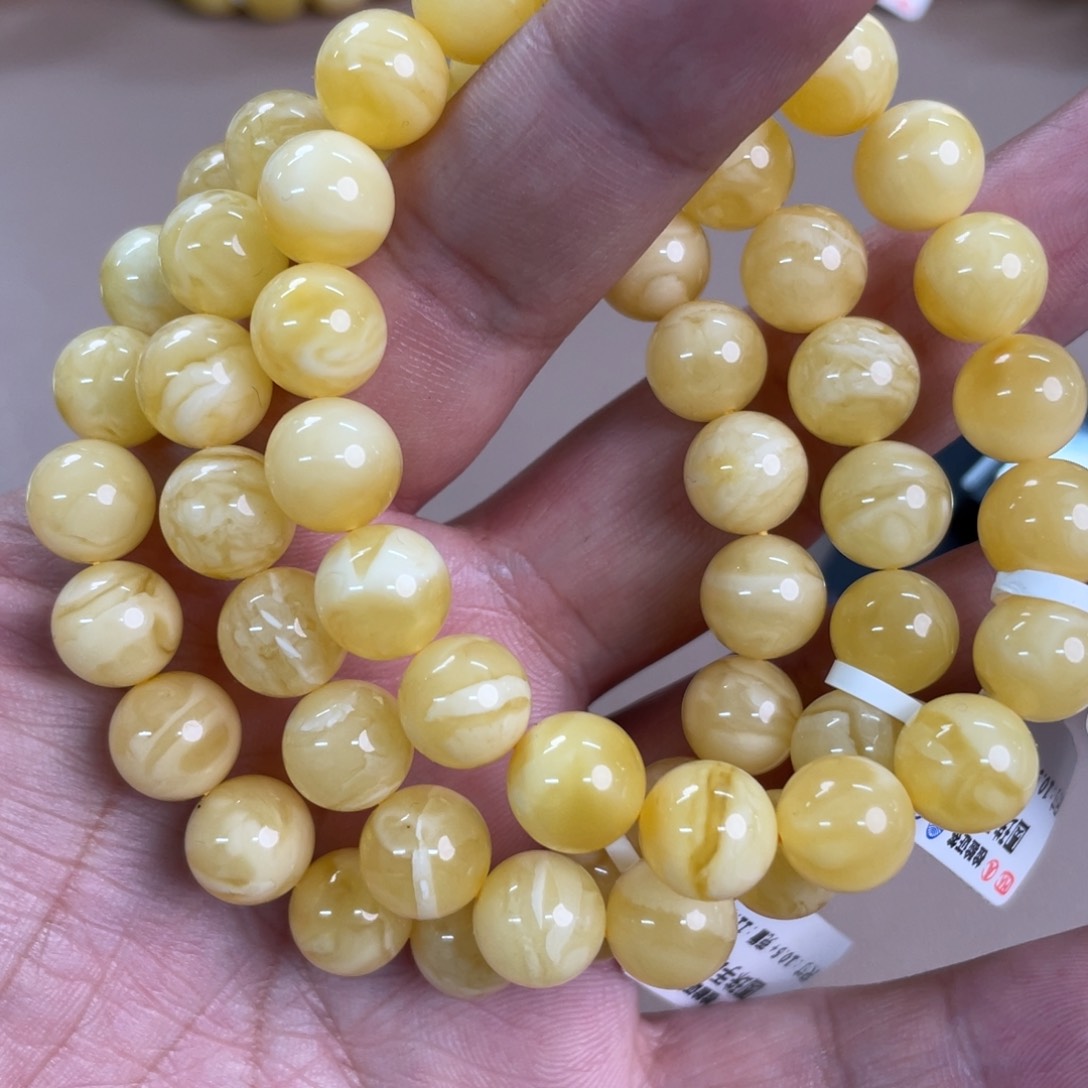 琥珀裸石未镶嵌038多样性发其一