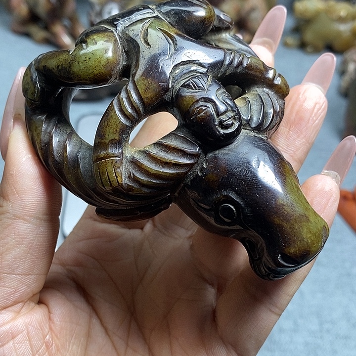 点***斋和田玉未镶嵌挂件