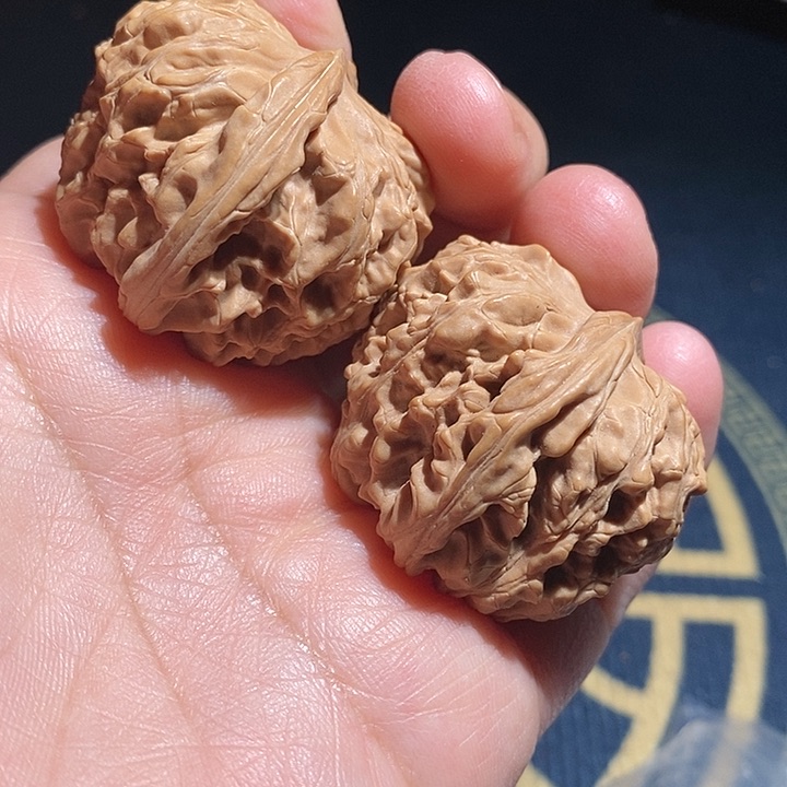 【闪购商品】文玩核桃吊坠M*_麒麟元宝