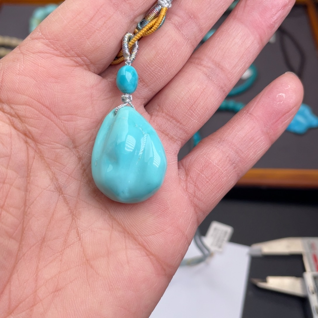 未镶嵌绿松石珠宝奇石