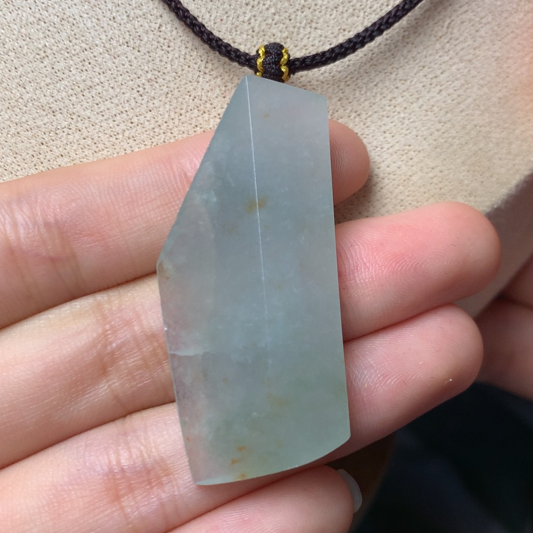 翡翠颈饰未镶嵌吊坠