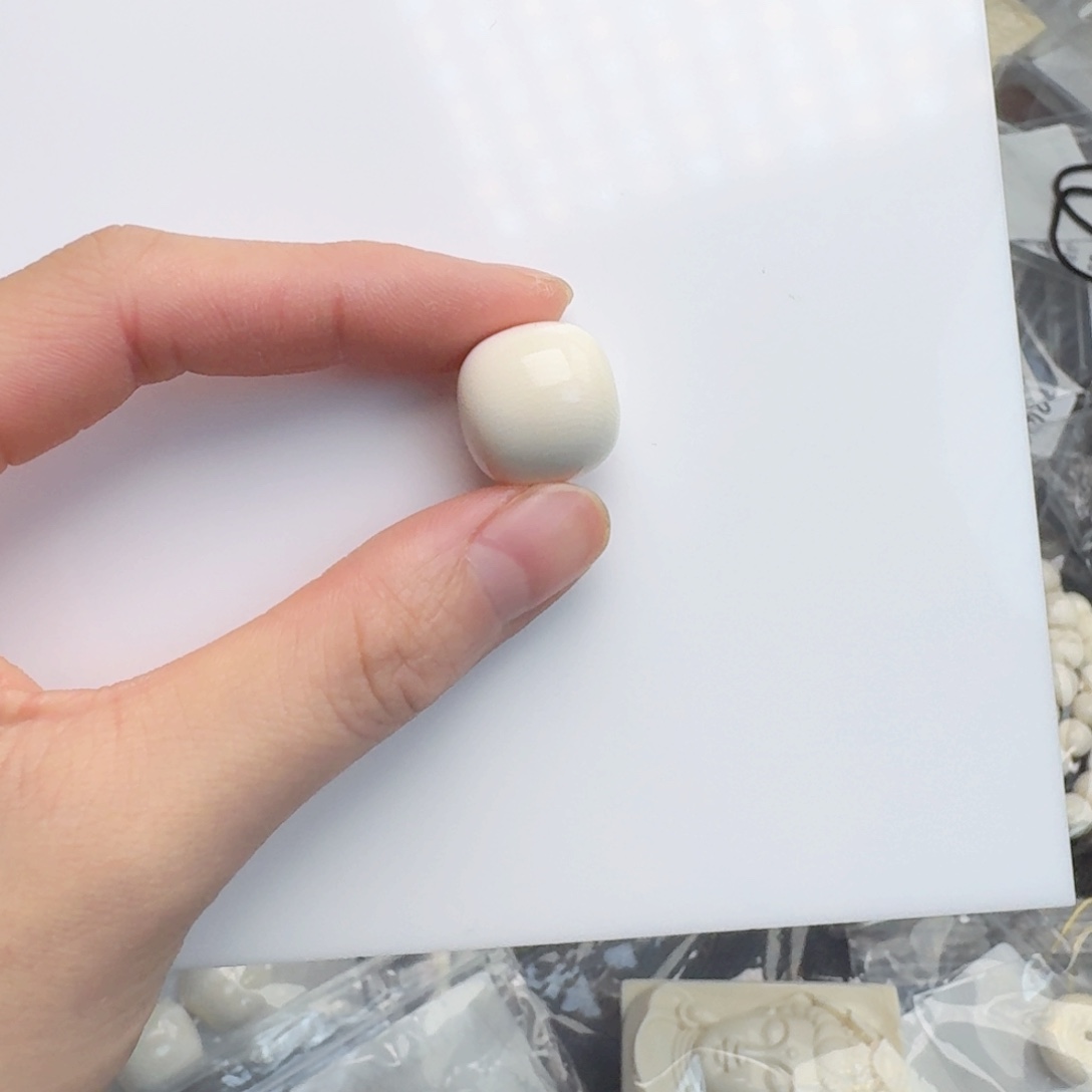 柏香籽/百香籽吊坠北**鱼猛犸