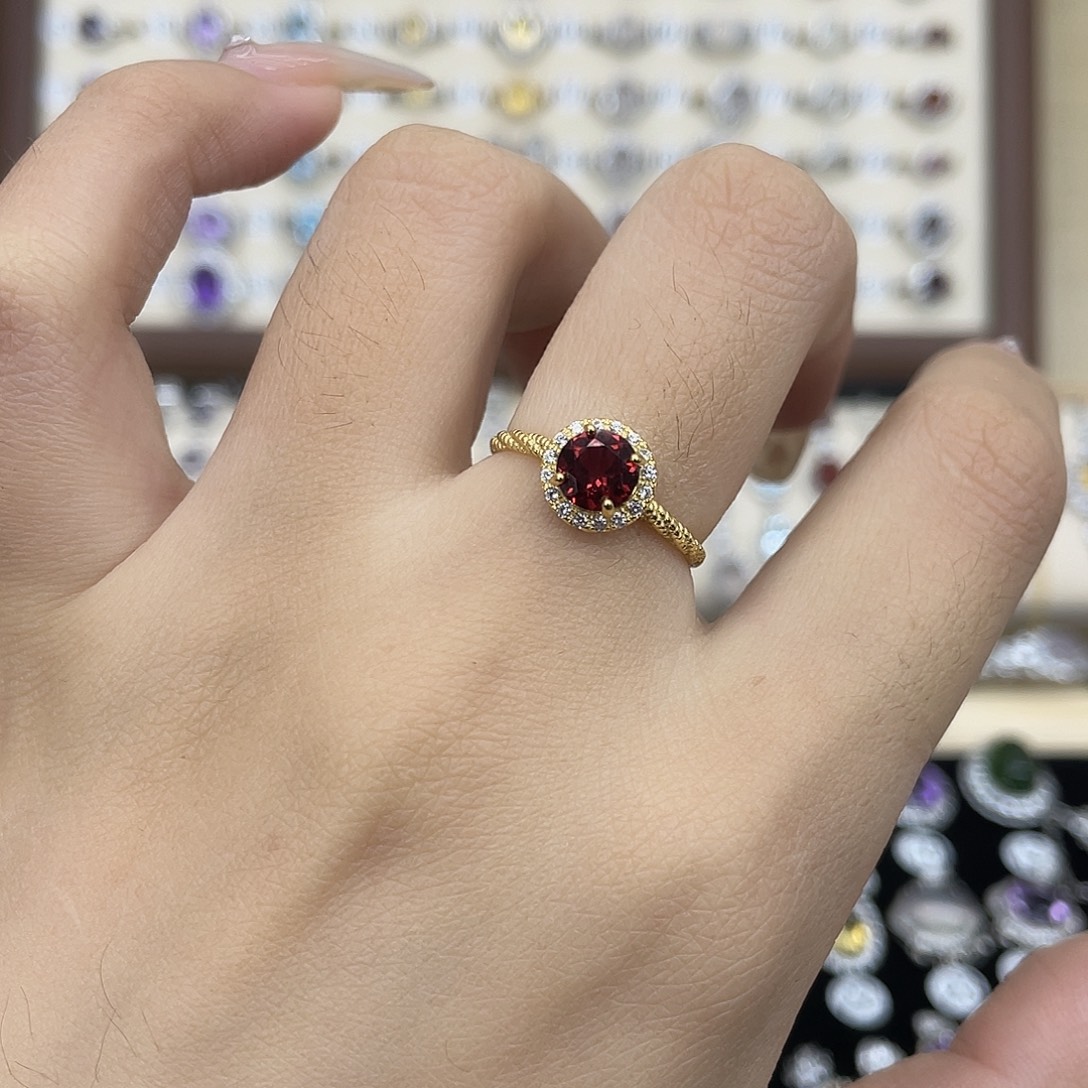 不***懂石榴石戒指银S925镀金镶嵌不保色