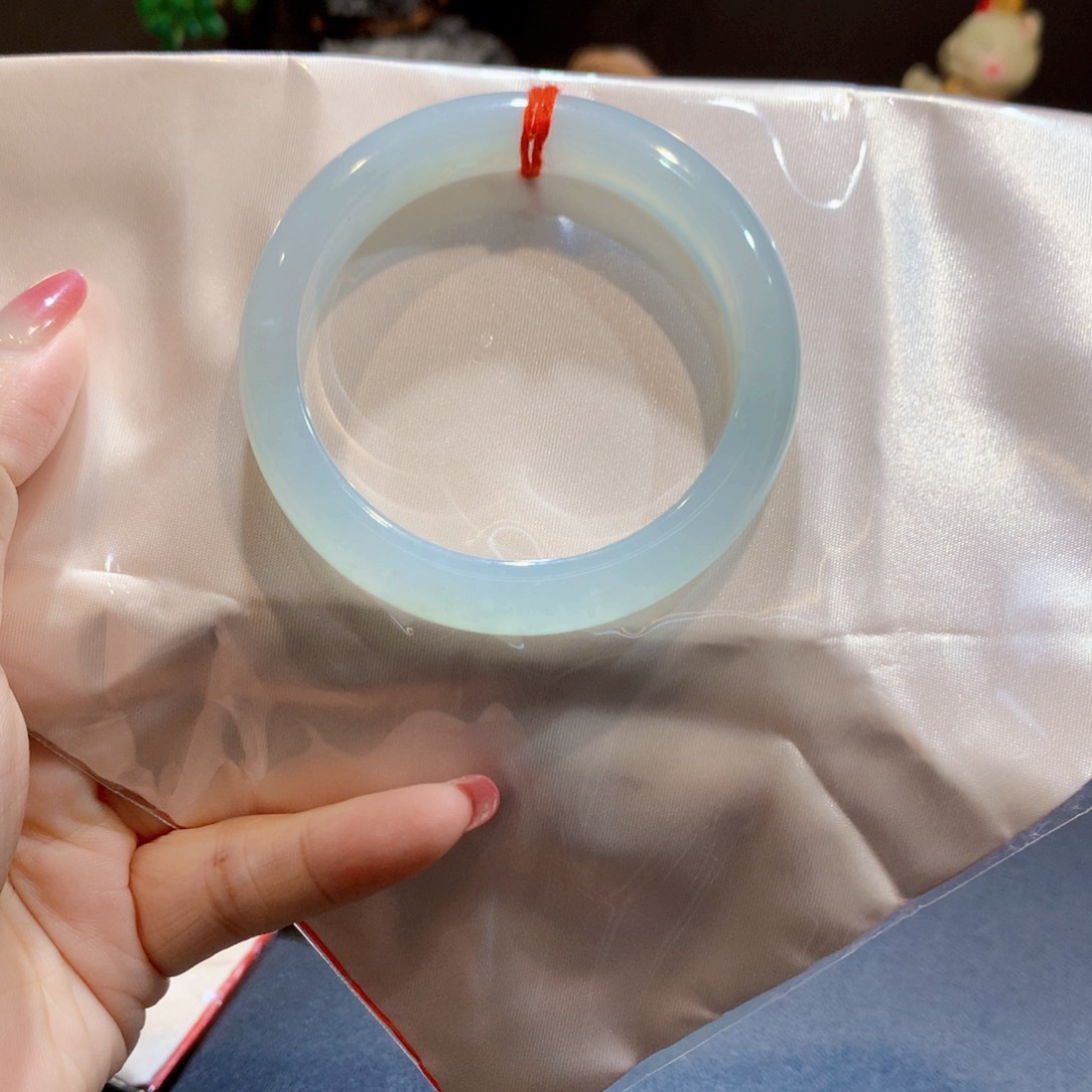 翡翠未镶嵌手镯翡翠手镯