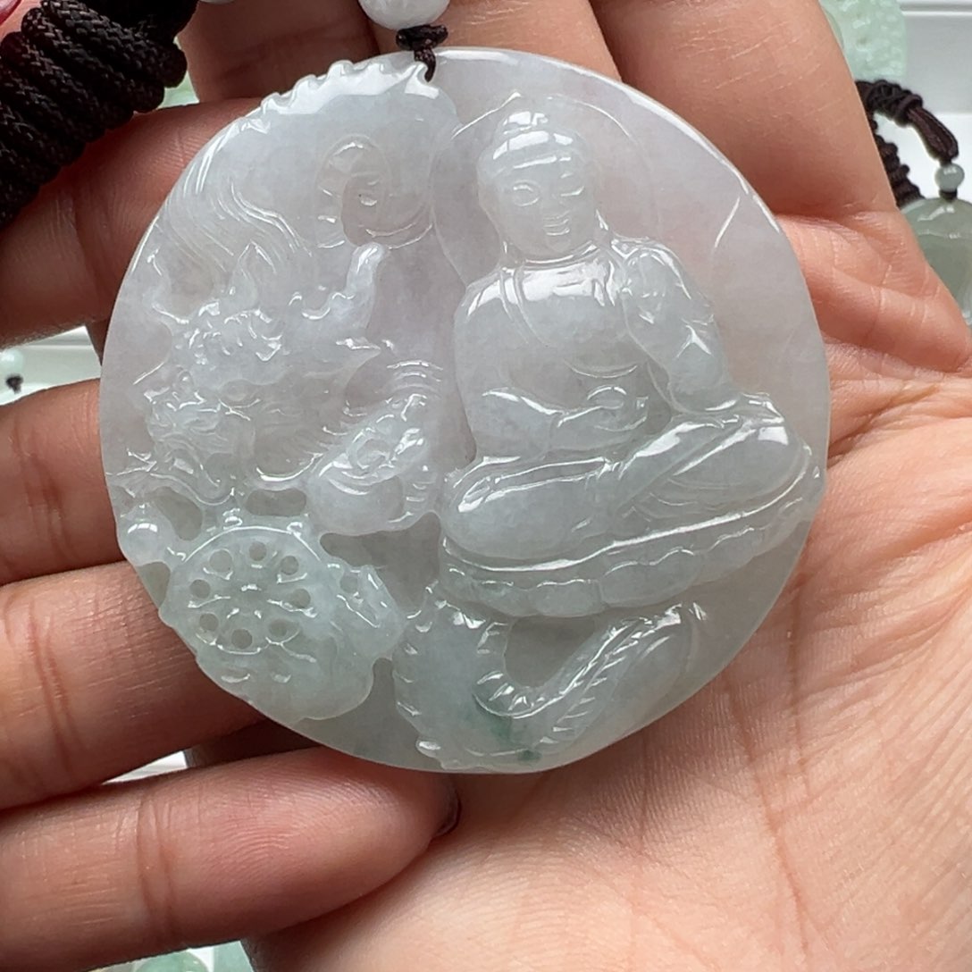 翡翠颈饰未镶嵌御龙阿弥