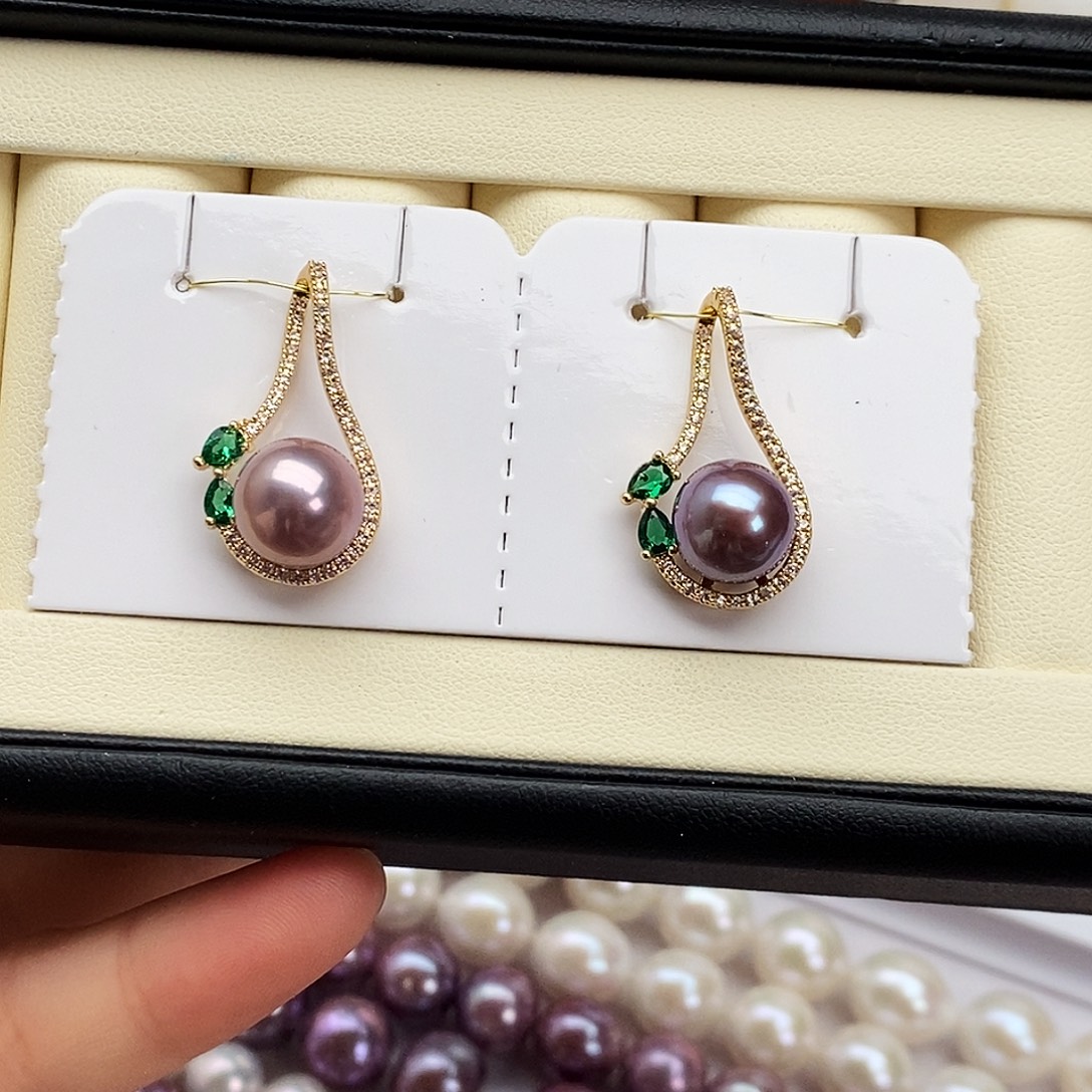 淡水珍珠合金颈饰