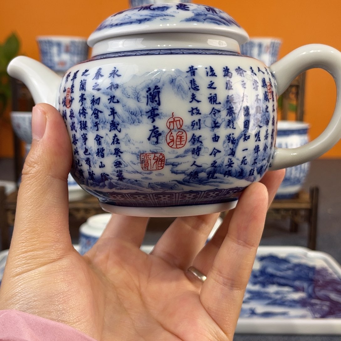 景德镇陶瓷艺术品