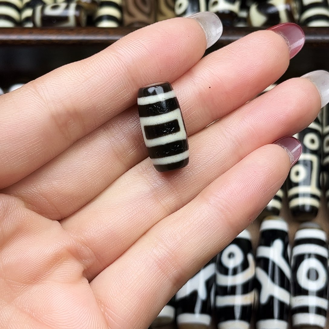 宝***发玛瑙/玉髓未镶嵌吊坠(不含链)