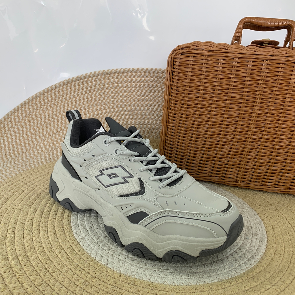 LT018（运动码）男女鞋 秋冬新款低帮系带轻便舒适时尚休闲运动鞋