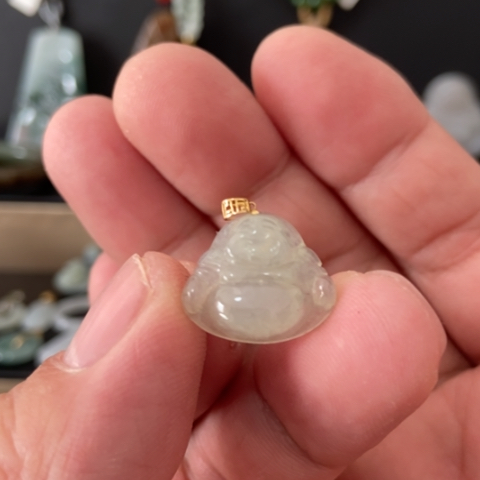 翡翠颈饰18K金镶嵌好看