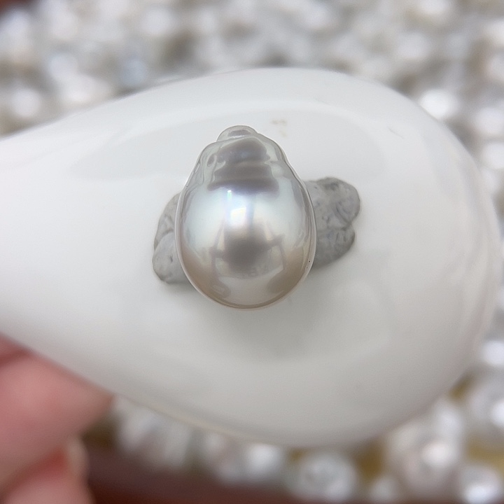 颈饰海水珍珠未镶嵌13.1*17 澳白 冷光