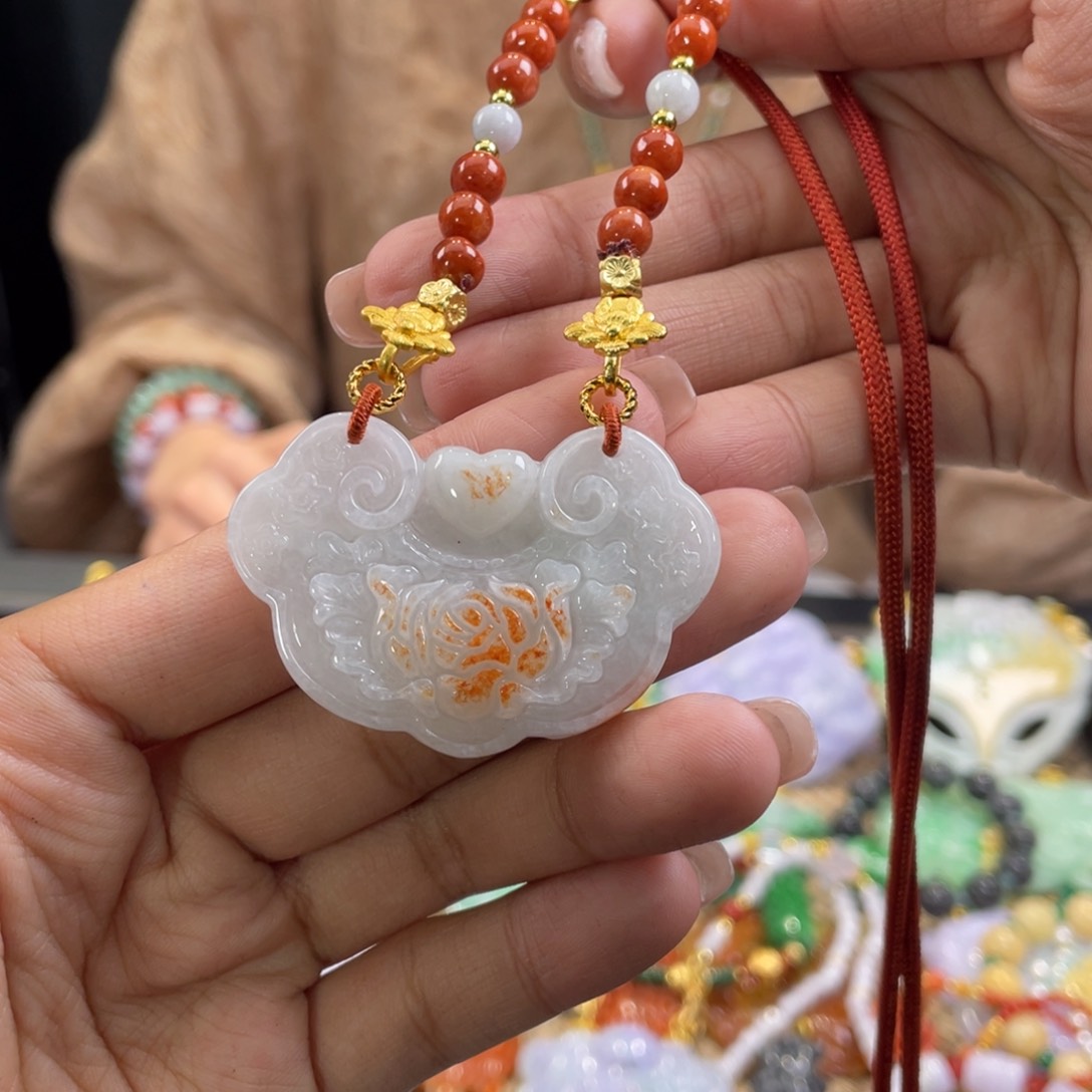 翡翠颈饰未镶嵌代编织