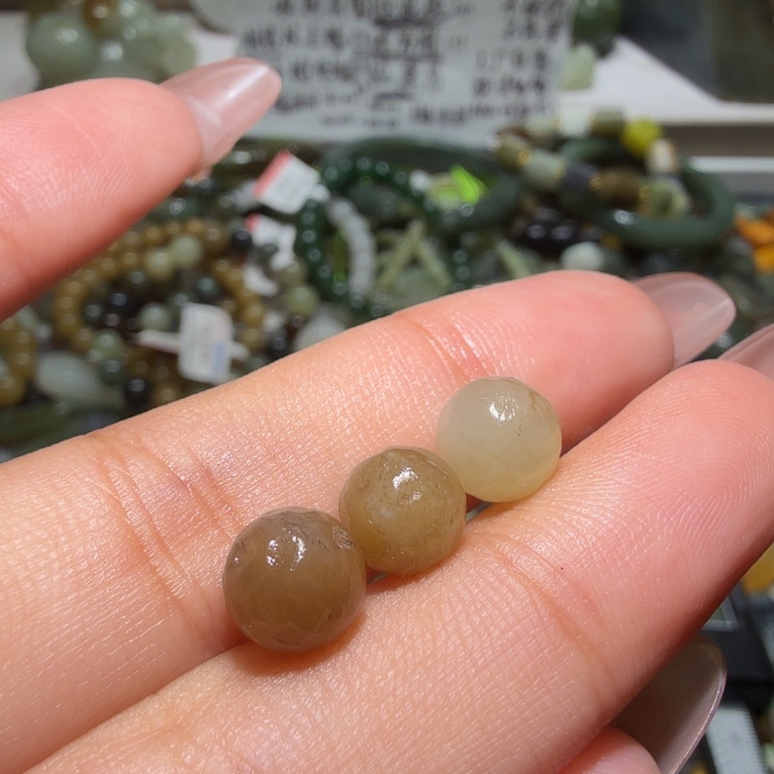 和田玉未镶嵌珠宝奇石