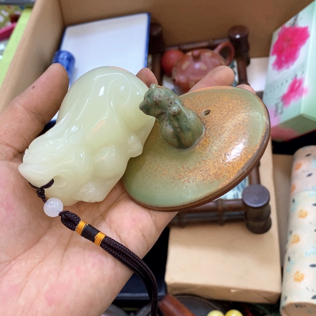 瓷片哈哈哈哈这几