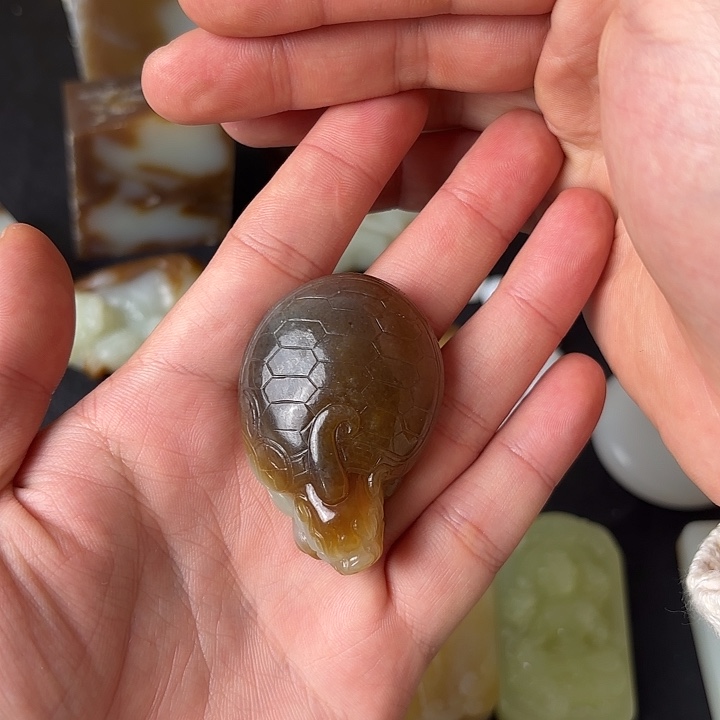 和田玉未镶嵌挂件