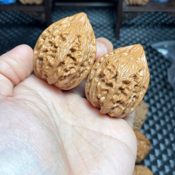 文玩核桃把件34大沽石