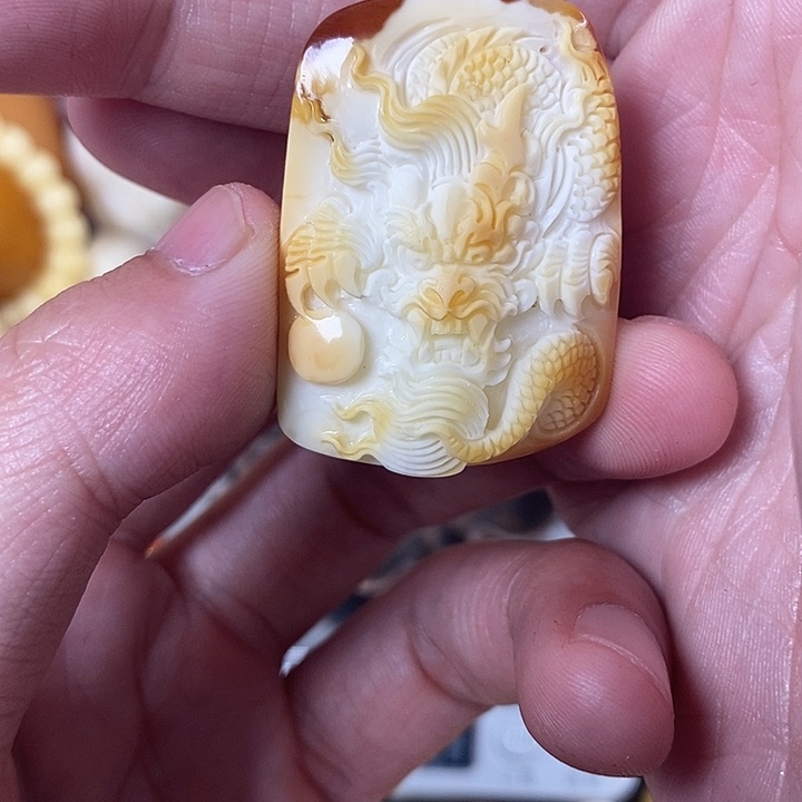 琥珀未镶嵌珠宝奇石我