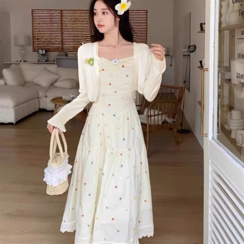 【两件套】【有里布】温柔风显瘦小众设计感碎花中长吊带连衣裙D1183