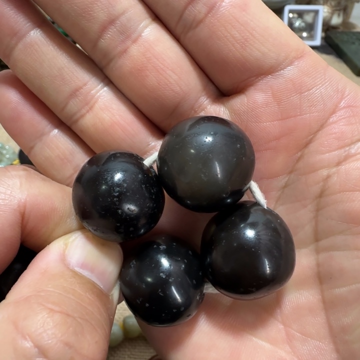 玛瑙/玉髓颈饰未镶嵌根*轩