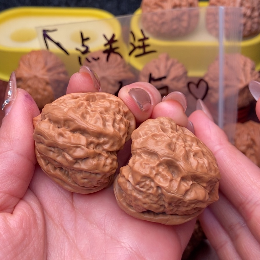 把件文玩核桃吃***蒜39蛤蟆头