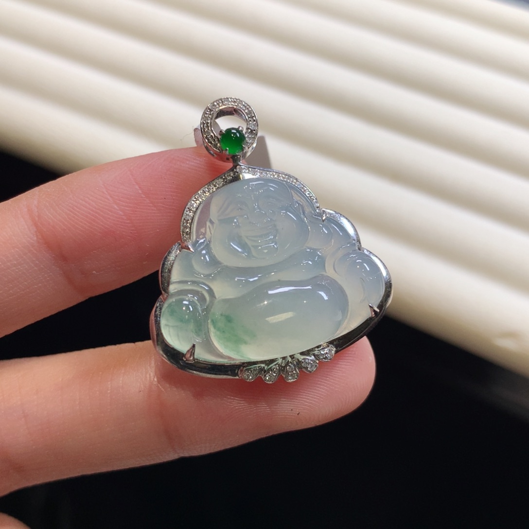 翡翠颈饰18K金镶嵌一刀切佛公