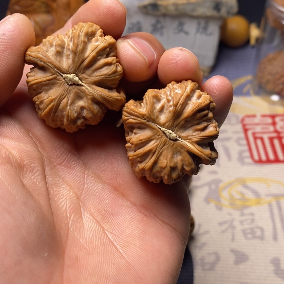 【闪购商品】文玩核桃把件东****播核桃