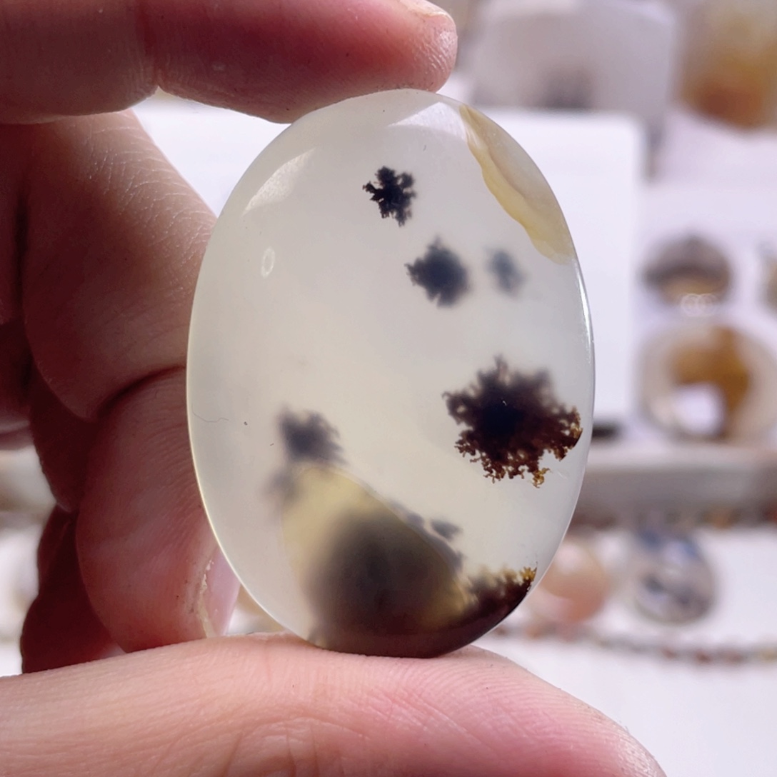 玛瑙/玉髓未镶嵌珠宝奇石