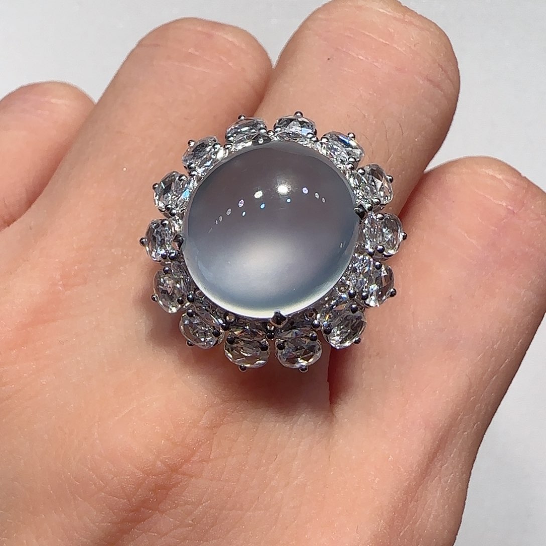 翡翠戒指18K金镶嵌戒指