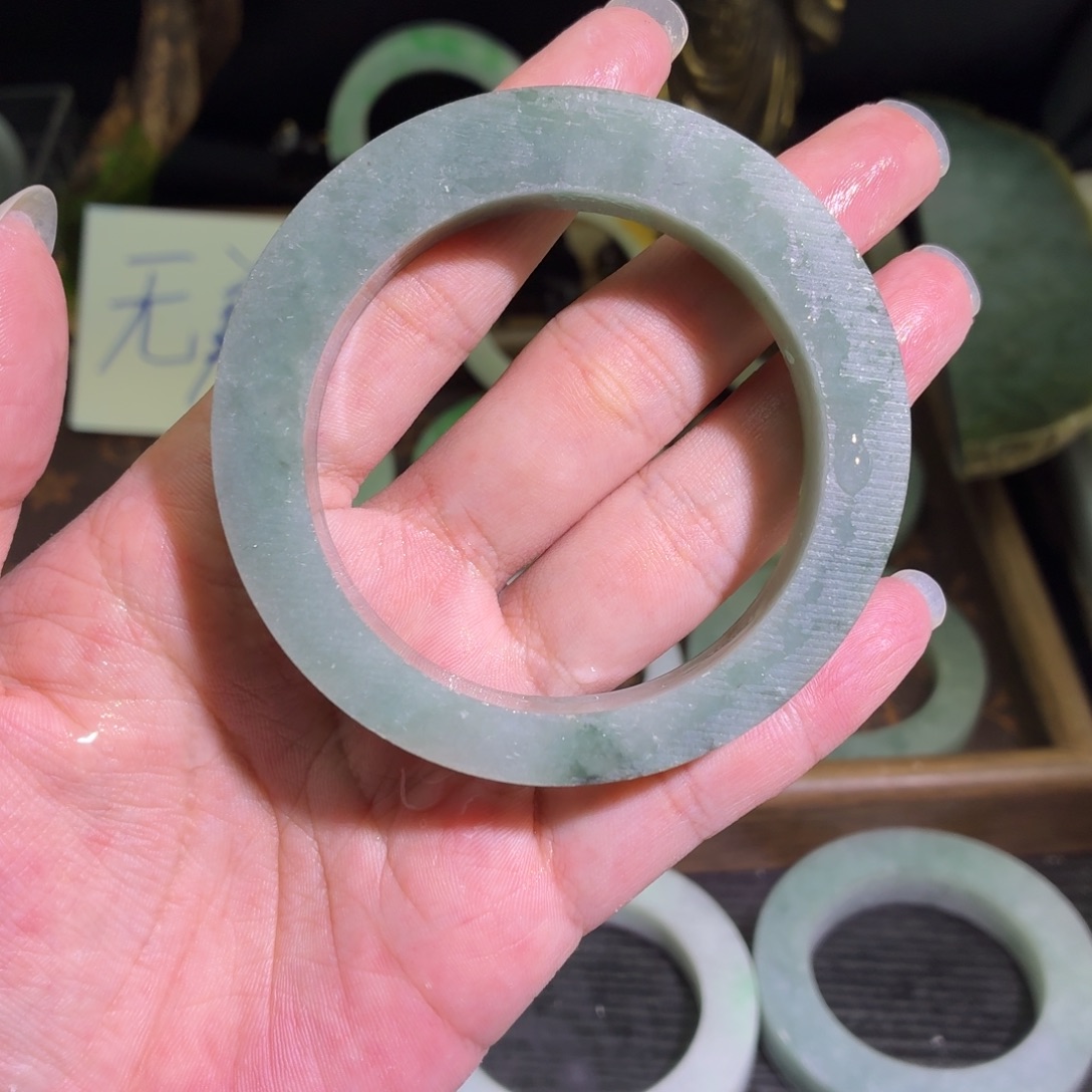 定制翡翠未镶嵌缅甸翡翠A货手镯毛胚定制