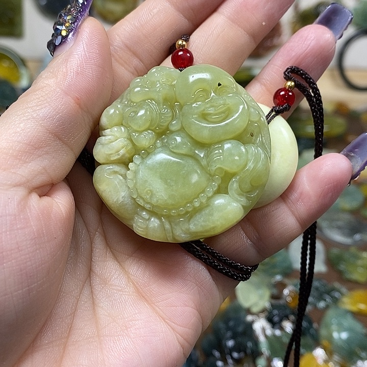 蛇纹石玉吊坠未镶嵌