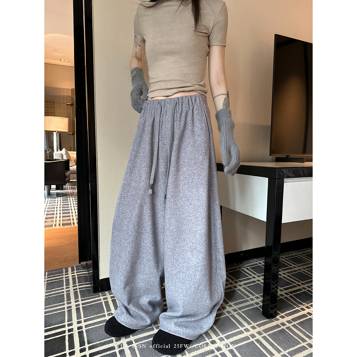 THEISSN宁司 抽绳松紧腰阔腿休闲裤女冬季松弛感长裤 01860