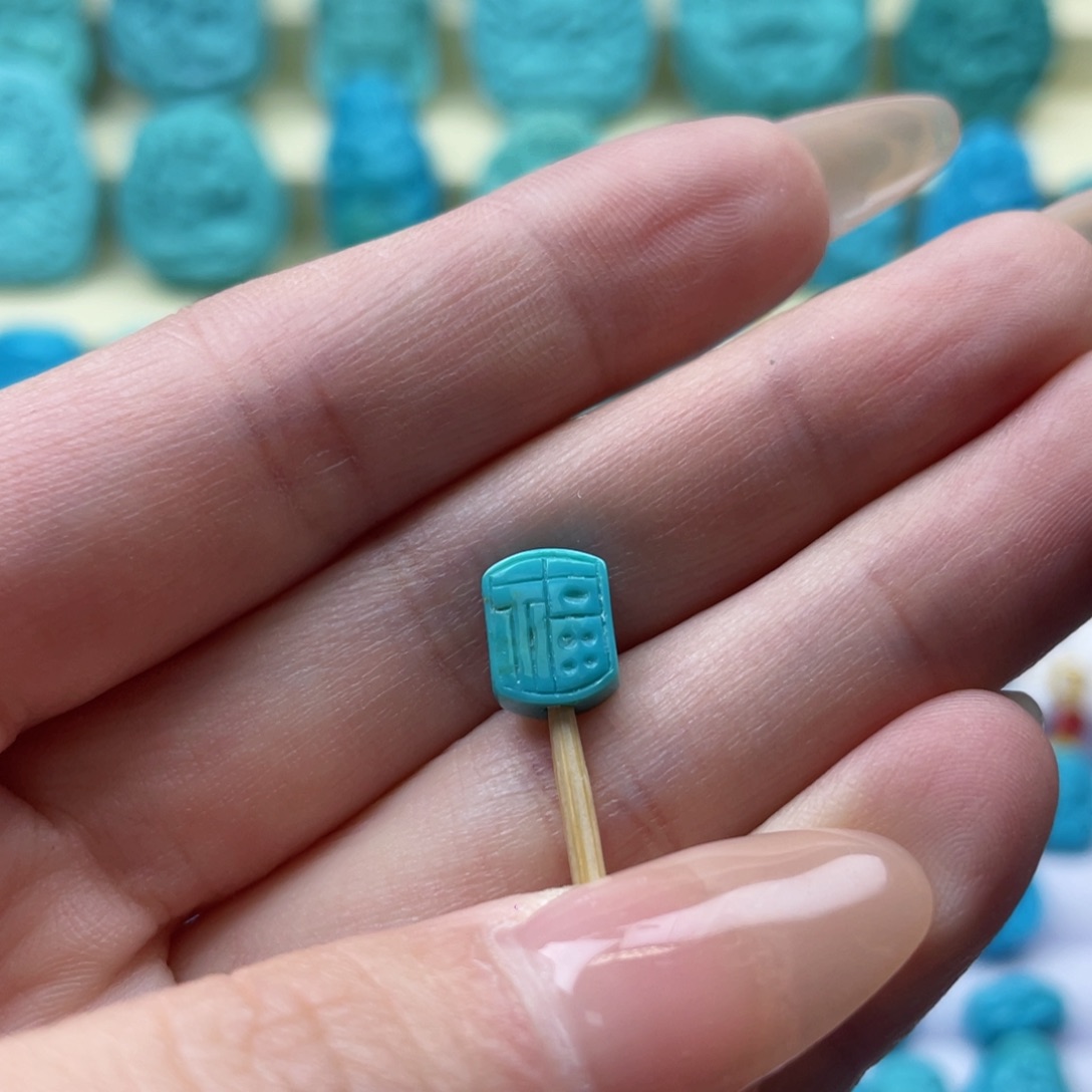 绿松石雕刻未镶嵌