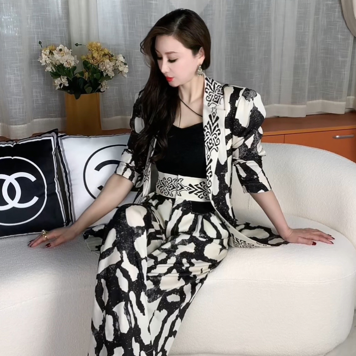 设计师款高端女装92%桑蚕丝春秋款图腾拼花套装