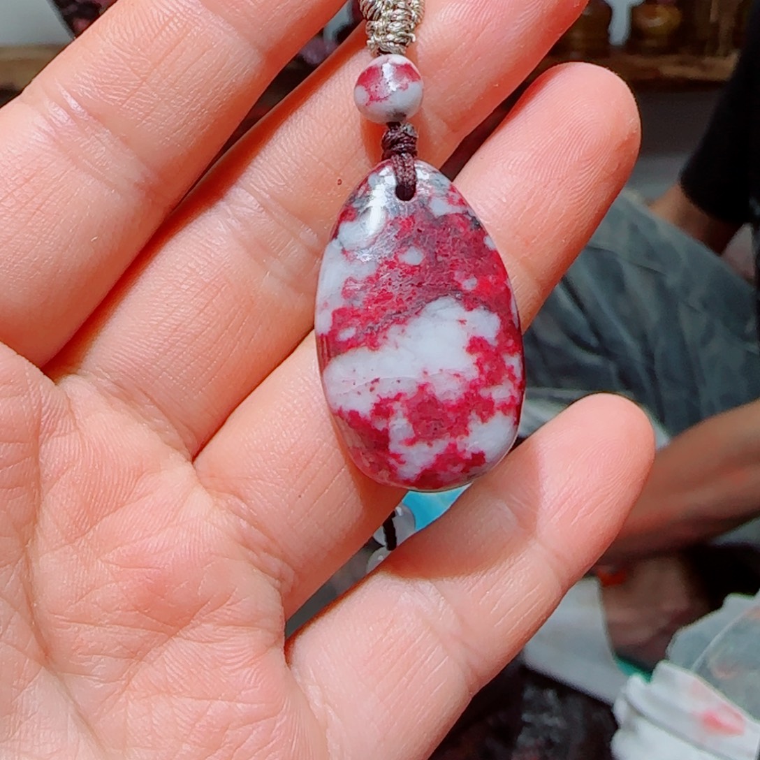 天然辰砂原石吊坠5