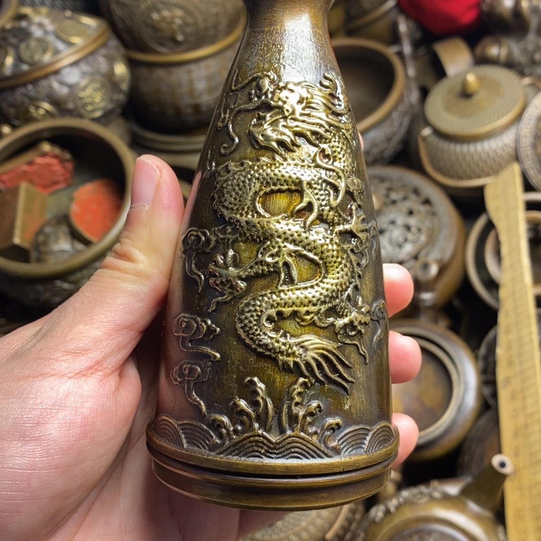 精美铜器做工精良