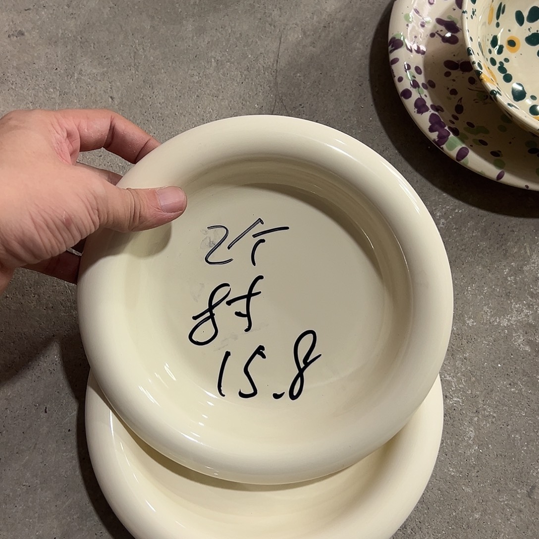 瓷米其林8寸奶白色盘子2个