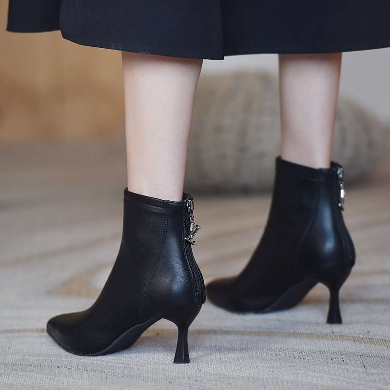 【万达撤柜】软皮短靴女瘦瘦靴2025秋冬季新款韩版尖头加绒高跟细