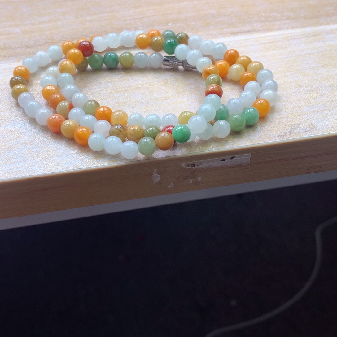 翡翠颈饰未镶嵌吊坠