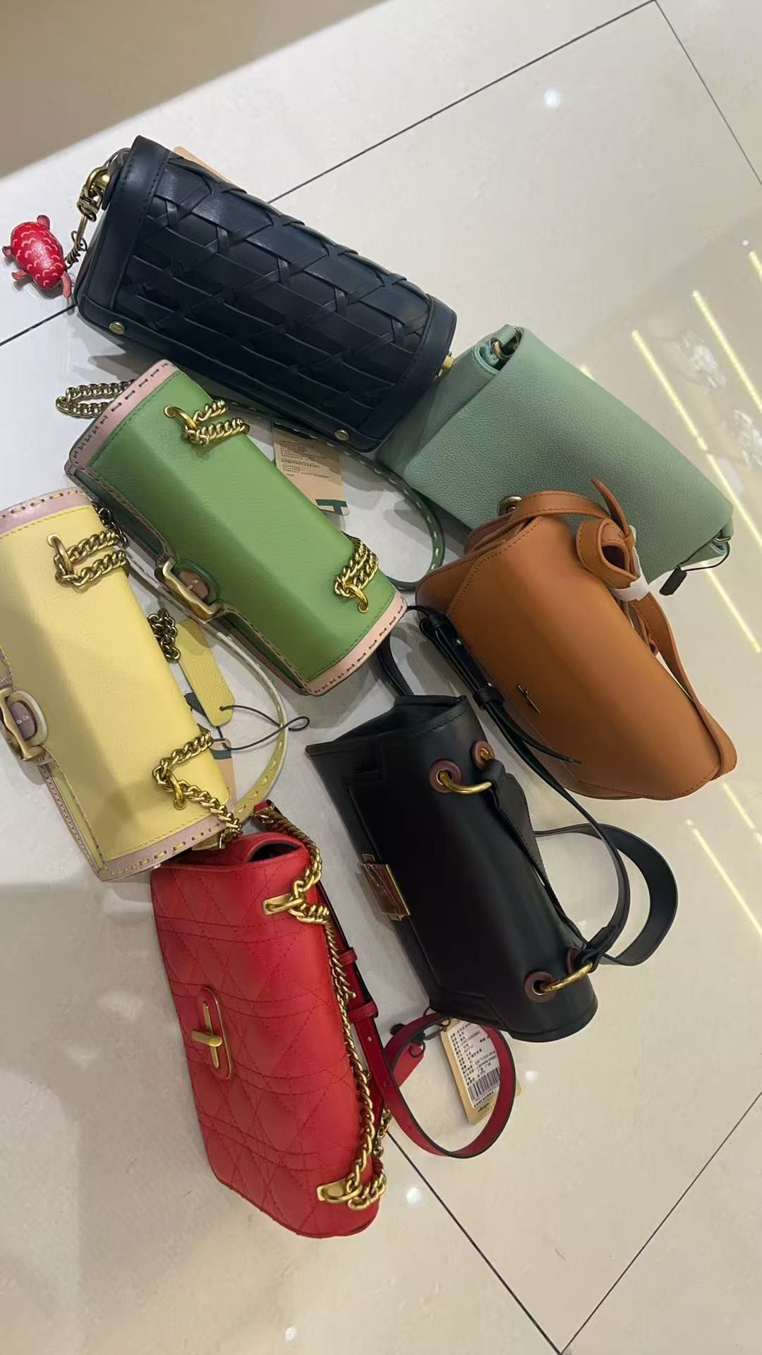 女包秋冬经典时尚百搭款手拎斜挎包