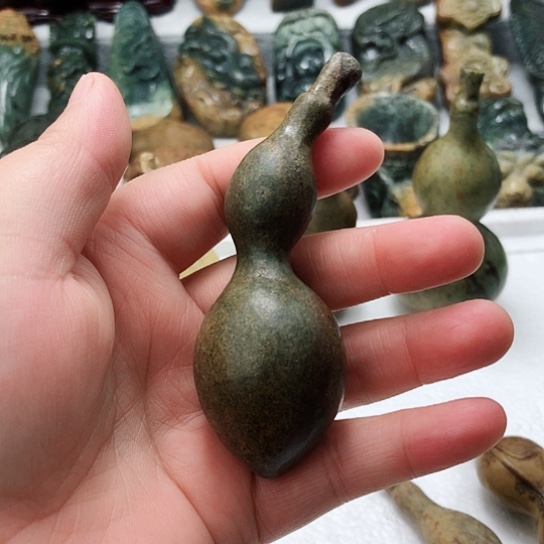 岫岩河磨玉（透闪石质玉）把件未镶嵌大*