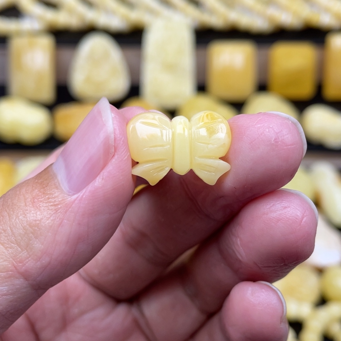 琥珀未镶嵌裸石琥珀蜜蜡